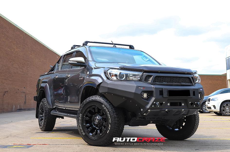 TOYOTA HILUX N80 4WD VAPOR MATTE BLACK